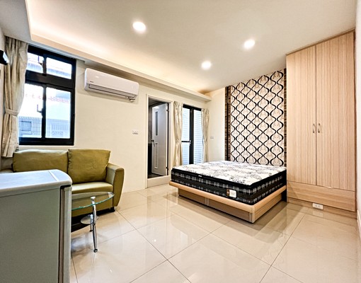 西屯區✨近新光三越✨大坪數✨可租補✨陽台獨洗獨曬 - Image 2