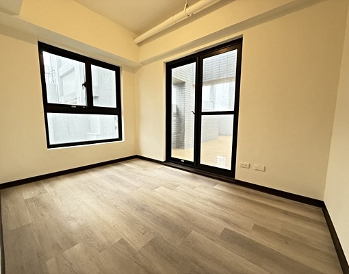 A10公園翫💛頂樓露臺戶三房(車位可另租) - Image 5