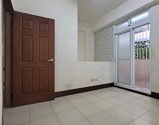 租件屏東市上海商業銀行附近透天 - Image 4