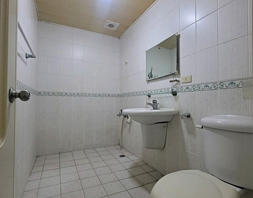 租件屏東市上海商業銀行附近透天 - Image 7