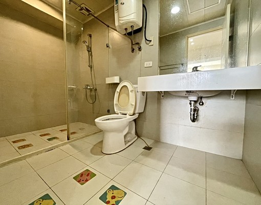 飯店式裝潢|一中商圈|台水台電|管理員|可租屋輔助|室內機車 - Image 11