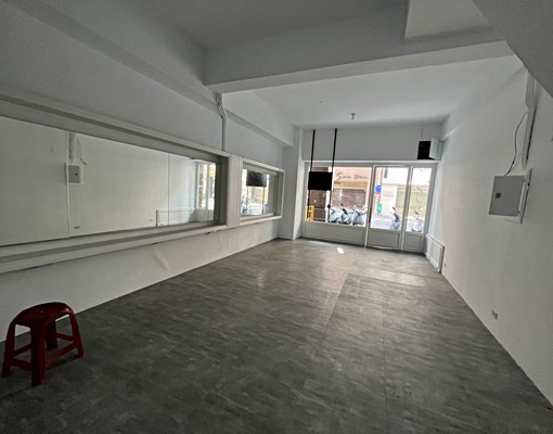 中央公園、新崛江商圈(租)精品店面住宅+雙平車*京城豪宅 - Image 3