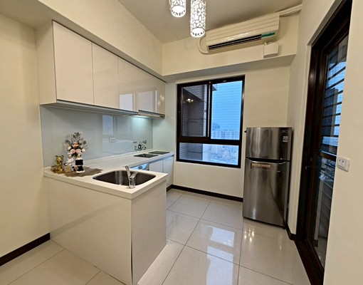 社宅免仲可租補✔巴黎情歌溫馨兩房車傢俱家電齊全 - Image 2