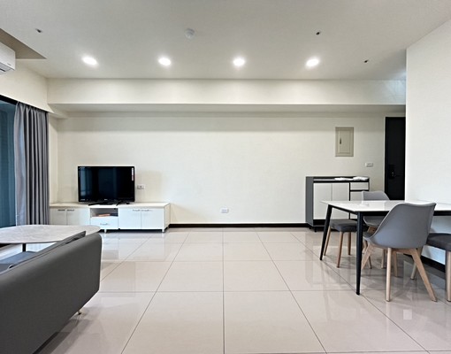 文心中清捷運旁和宜極美2房車位全配 - Image 3