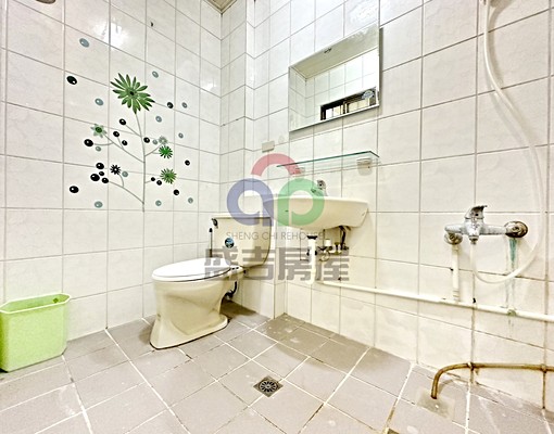 近逢甲大學，租金含水.網路.瓦斯，有室內機車位!!多間可選 - Image 4