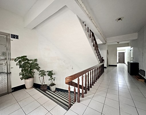 出租二房平車 - Image 12