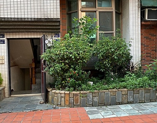 🏡【北屯奕遠國堡|社區型複層別墅出租$30000】 - Image 1