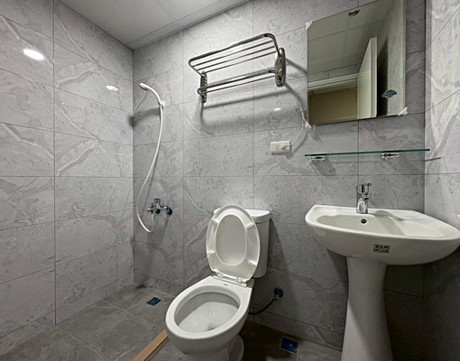 近捷運三重國小站：１房１廳１陽台：可租補：寵物友善 - Image 7