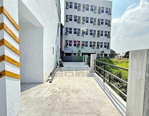 中科，龍井區大順街漂亮全新整理透天，採光四房，庭院可停3部車 - Image 2