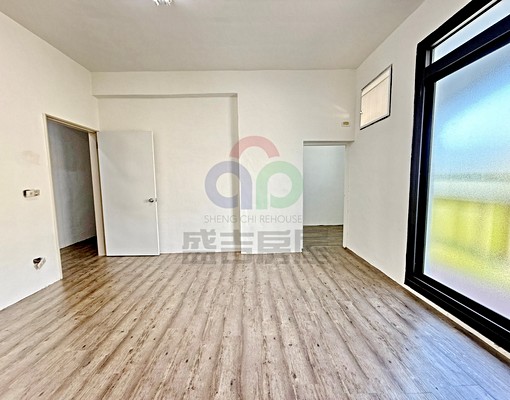 中科，龍井區大順街漂亮全新整理透天，採光四房，庭院可停3部車 - Image 8