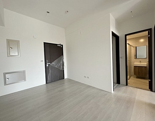 ⭐️近安平戶政全新電梯華廈/可戶籍租補/寵物⭐️ - Image 1