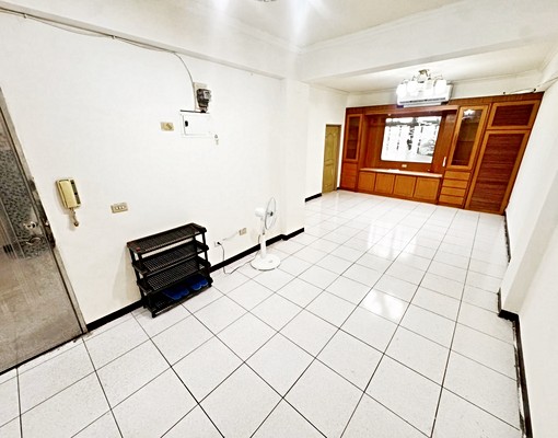 近亞東科技大學【超值3房2衛】有廚房★房皆有窗★獨立陽台 - Image 1