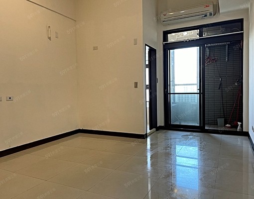 新店🚝獨立門牌‼️台水電計費🔥現況交屋🌟24H管理室 - Image 1