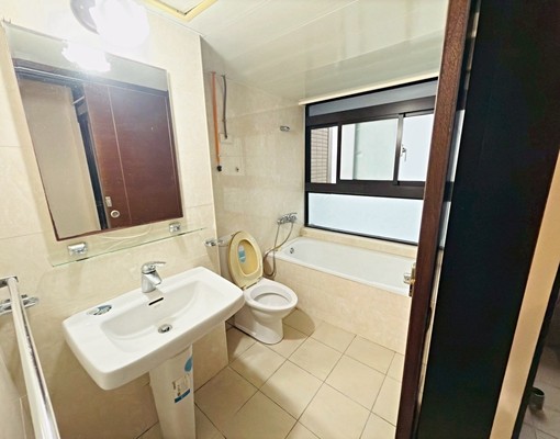 新店🚝獨立門牌‼️台水電計費🔥現況交屋🌟24H管理室 - Image 10