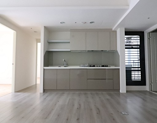 可租補✅輕屋齡✅3房+平車⭐大毅建設⭐近漢神百貨⭐高質感社區 - Image 2