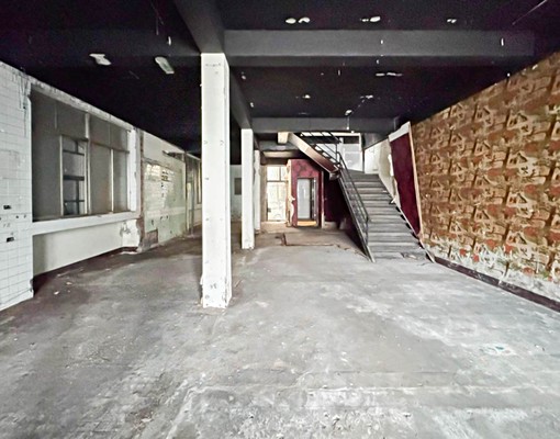 青年面寬三角窗傳家金雞母 - Image 8