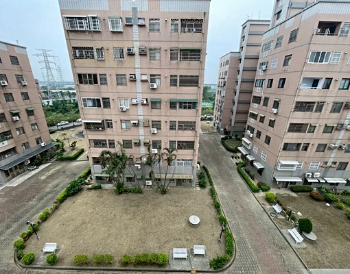 新市中信大學旁3房華廈【附平面車位】家具可配合 - Image 11