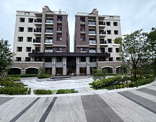 【佳麗堡】視野兩房.可租補.含車（房仲勿擾） - Image 1