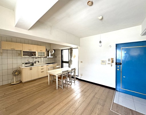 ⭐️東區精華蛋黃區採光三房附平面車位宅 - Image 2