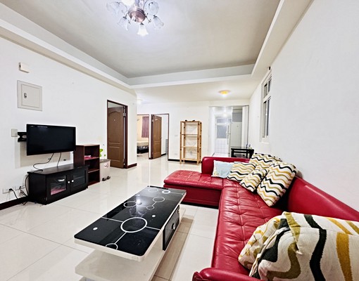 ⭐️新店中正路🏢3樓整層住家🏠3房雙陽台可立即入住⭐️ - Image 3