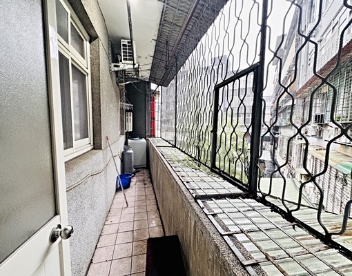 ⭐️新店中正路🏢3樓整層住家🏠3房雙陽台可立即入住⭐️ - Image 12