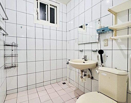 ⭐️新店中正路🏢3樓整層住家🏠3房雙陽台可立即入住⭐️ - Image 15