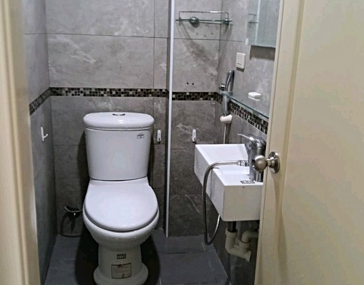 新莊新泰分租套房出租，限女性，可報租屋補助，近新莊捷運公 - Image 4