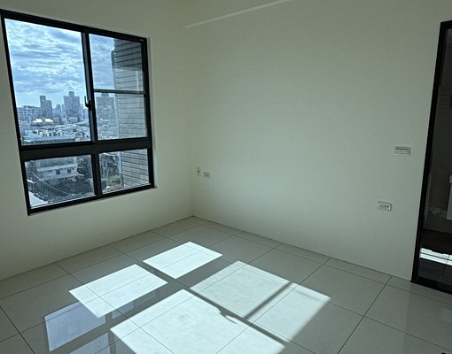 【鳳鳴重劃區｜森睦社區】三房出租 - Image 5