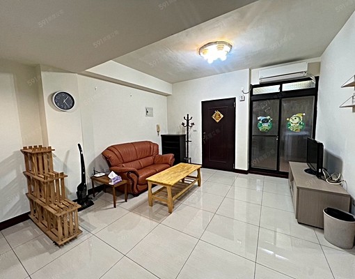 文心櫻花站/巷內公寓爬梯2樓重新整修精美大三房/可租補丟垃圾 - 591租屋網 - Image 1