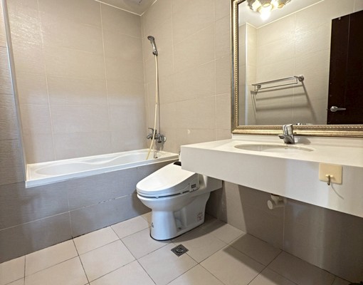 🌟🌟免服務費+可租補🌟🌟法國四季二房車 - Image 3