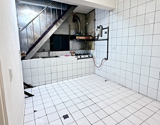 公寓五房/免仲介費/可租補可入籍 - 591租屋網 - Image 7