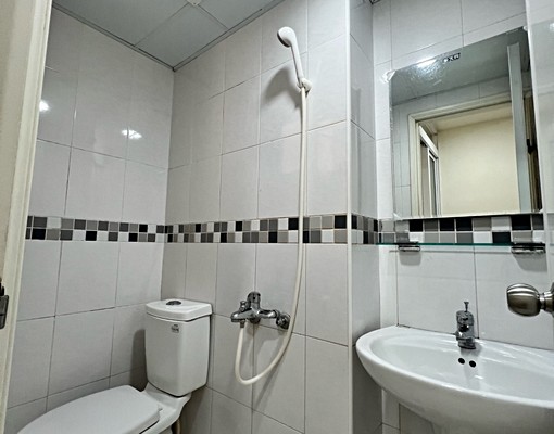 東區裕豐街電梯302套房出租~附有獨立陽台獨立洗衣機 - Image 4