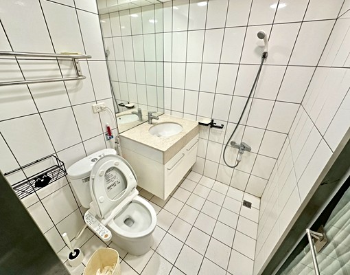 近青海家樂福✨超級大空間✨傢俱電全配✨有更衣室 - Image 11