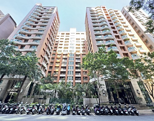 北美術館|次高樓層|衛浴開窗|2房平車 - 591租屋網 - Image 14