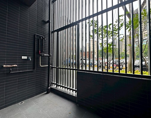 亞灣區商業精華地段,臨路大空間黃金店面 - 591租屋網 - Image 3