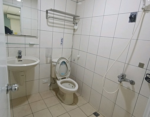 近三重愛買可租補小資族溫馨採光獨立雙人獨洗套房飲水機代收垃圾 - 591租屋網 - Image 6