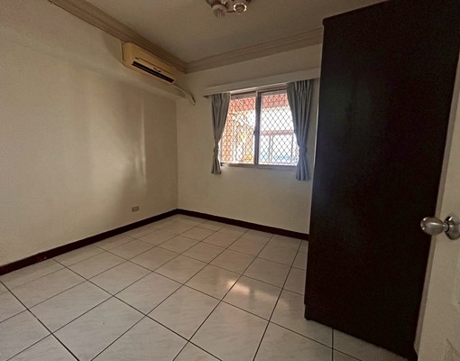 可租補可寵~神可議~武陵高中旁三房~免仲介費~五泰老蕭 - Image 3