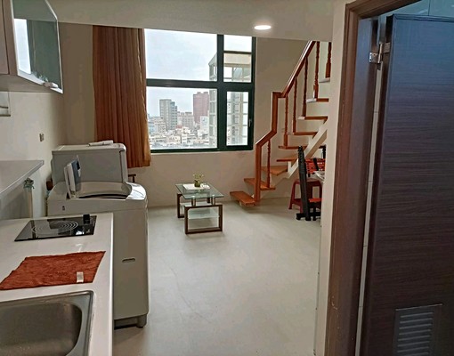 ‼️租‼️近巨城景觀樓中樓，挑高4米8空間大採光好視野佳!! - 591租屋網 - Image 3