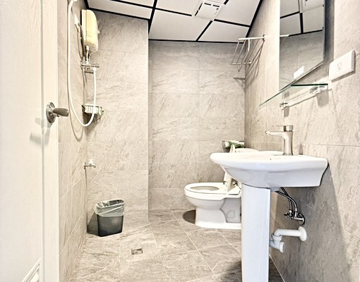 東區北區中區太平都近全新🦆可租補大間 - Image 4