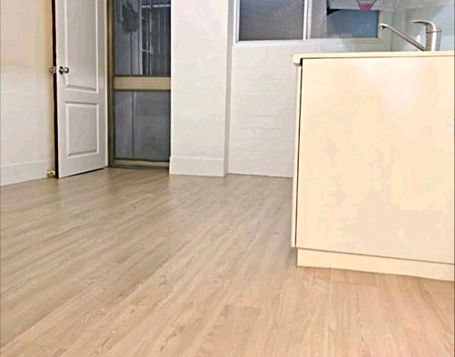 中國醫全新整理二樓公寓出租 - Image 1