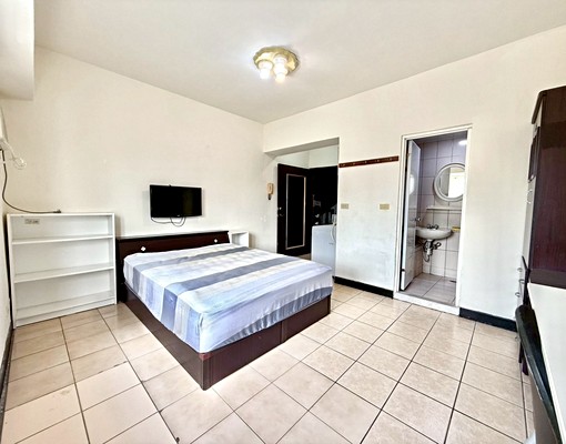 🉑租補|中區近中區大學、一中商圈|電梯套房|停車方便 - Image 3