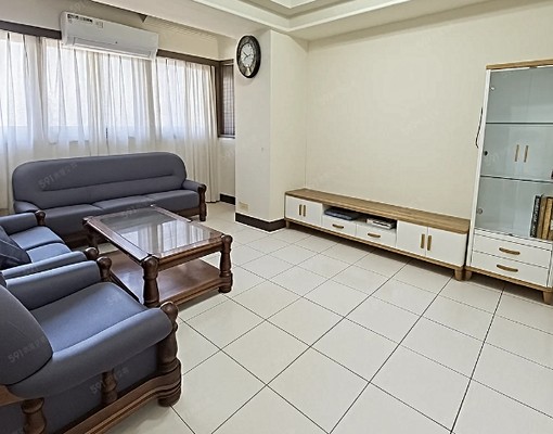 可申請租補~免仲介服務費~五股運動中心旁大三房~五泰小簡 - Image 1