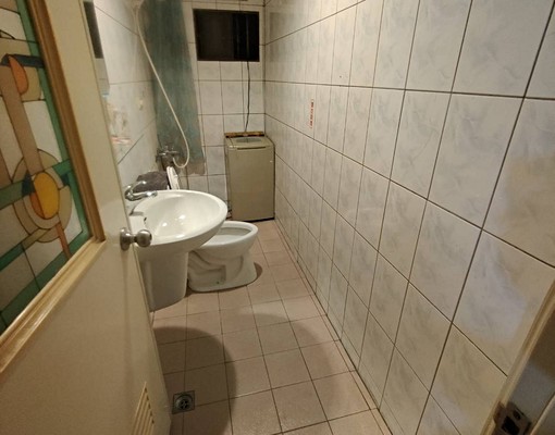 中山東路家樂福~普仁國小便宜套房 - 591租屋網 - Image 9