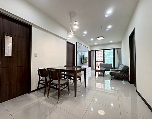 激熱🔥一中商圈美裝潢🔥大露台🔥可租補🔥可戶籍🔥浴缸 - Image 2