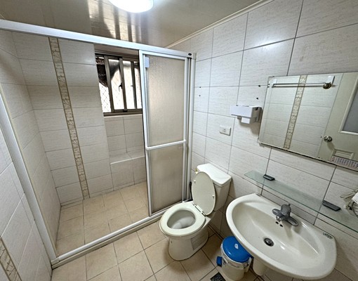 西區精華地段近向上市場大三房加車位 - Image 9