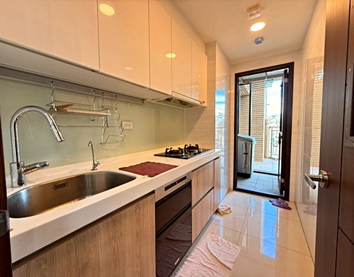 我是承辦♥近一中商圈稀有大露台三房★平車有浴缸★可租補入戶籍 - Image 5