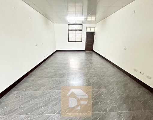 🎄近湖口火車站|可住、可店、可倉庫|有傢具補貼🎄 - Image 1