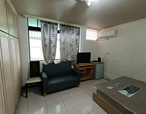 一卡皮箱入住、市區交通便利 - Image 2