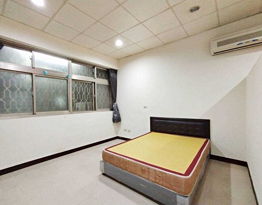 捷運三重國小站~1房1廳超大套房 - Image 2