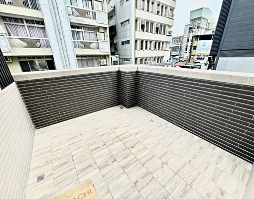 近忠孝夜市💕超新屋齡🍀陽台獨洗🔥可租補入籍 - Image 8